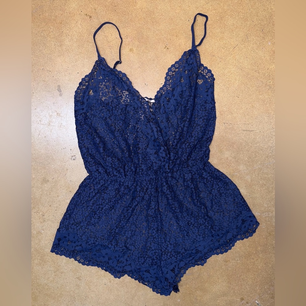 Victoria secret all over Athena Lace Romper Extra Small  Navy Blue Adj Straps